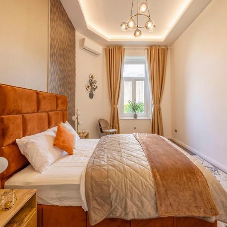 Exclusive Downtown Quentin Residence By Prestige Homes Budapest Exterior foto